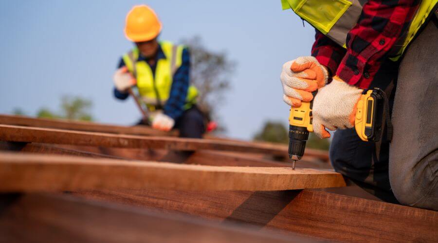 Professional gutter cleaning in Penngrove, CA
